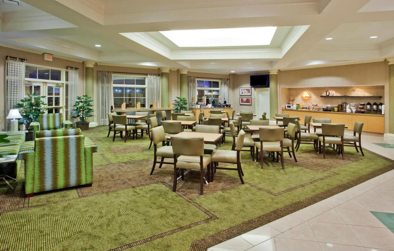 La Quinta Inn & Suites By Wyndham Città di Panama Esterno foto